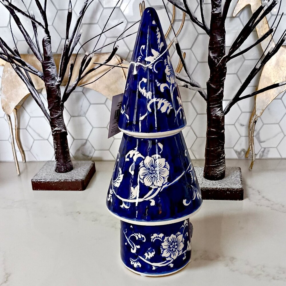 NEW! TALL CHINOISERIE Blue & White 12 1/2" TREE